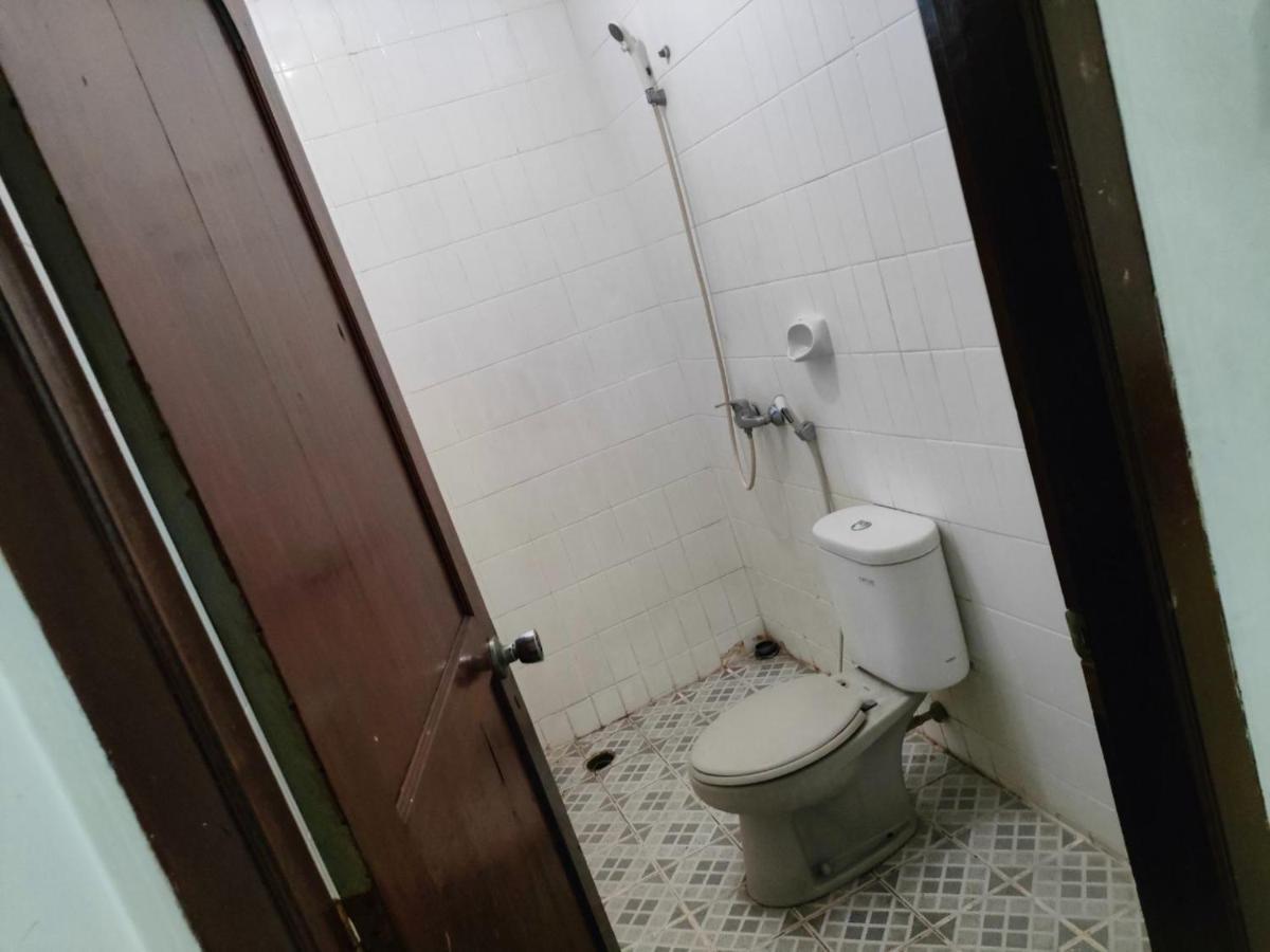 Wisma Hari Kota Медан Экстерьер фото